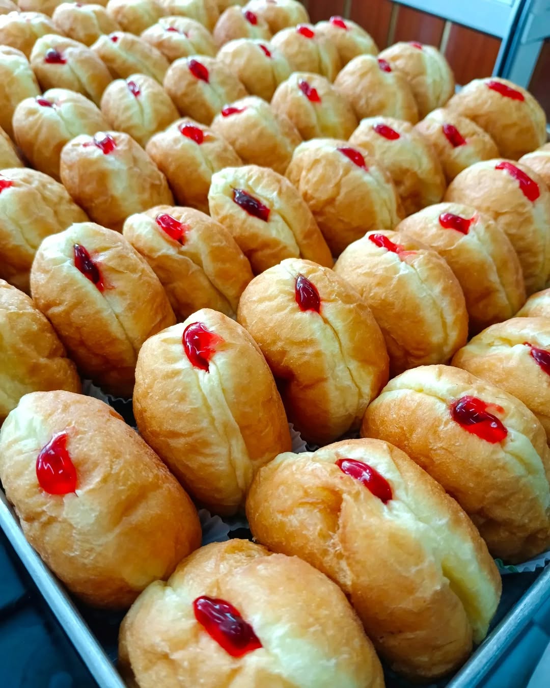 Bomboloni Strowberi