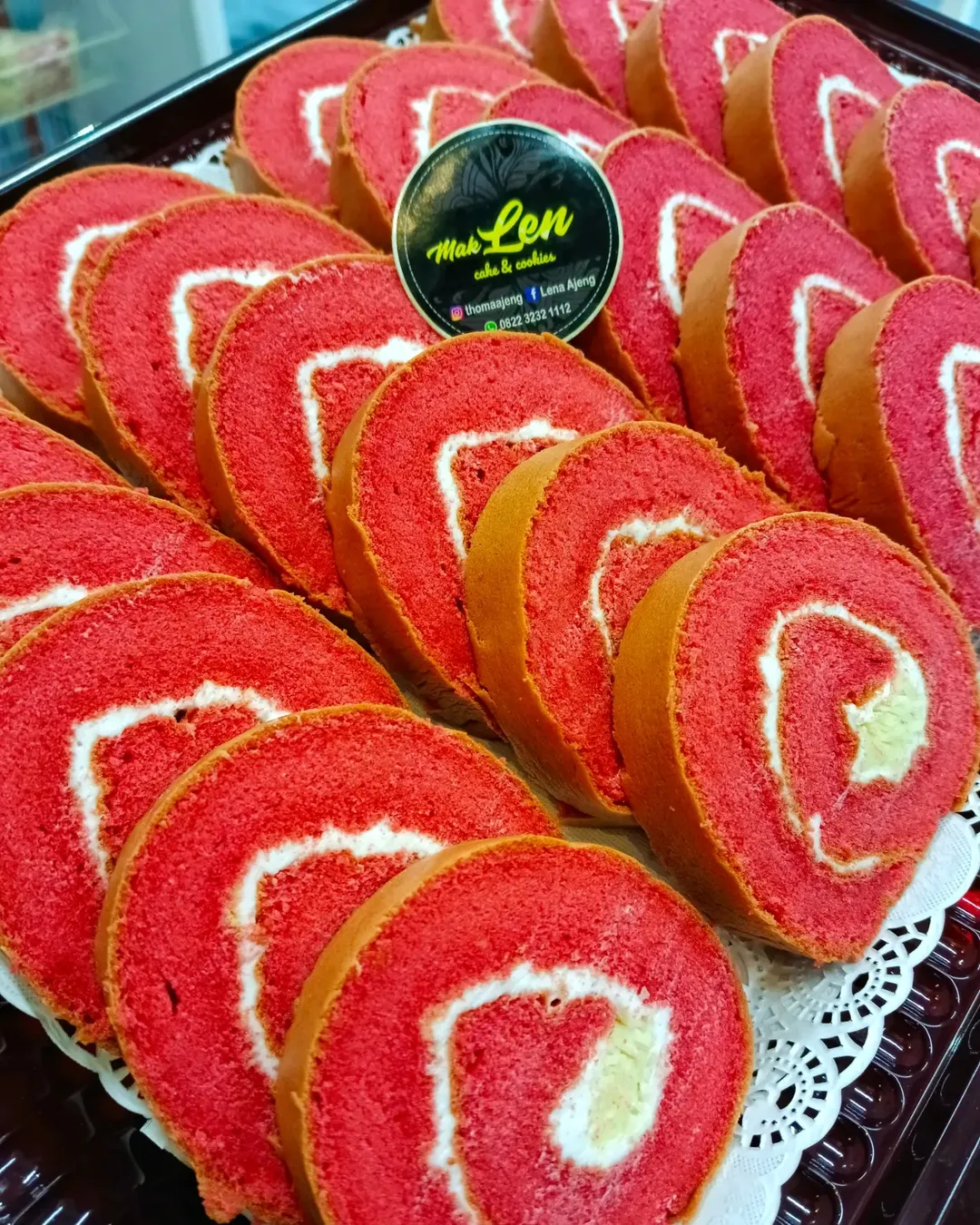 Roll Cake Red Velvet